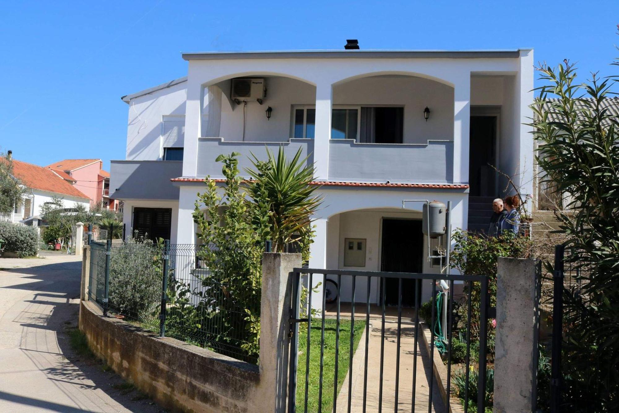 Apartment Flowers Bibinje Exterior photo